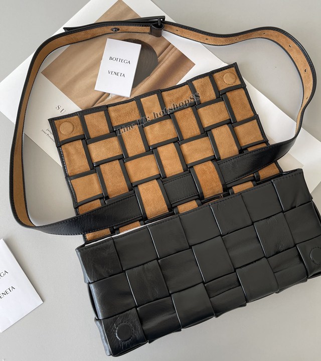 BV專櫃新款手工編織手袋 葆蝶家Bottega Veneta男女通用胸包 620980 bbv1139